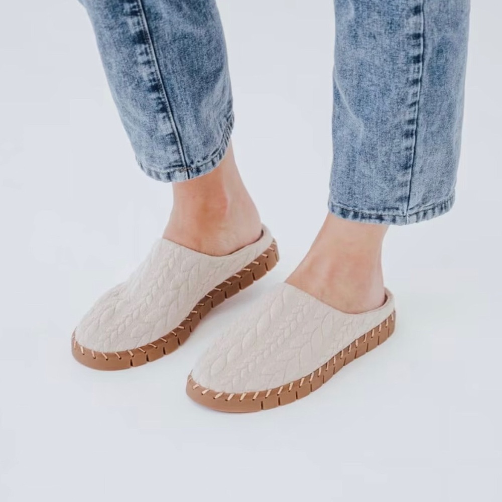 Muk Luks Heather Gray Cable-Knit Slip-On Slippers with Brown Sole